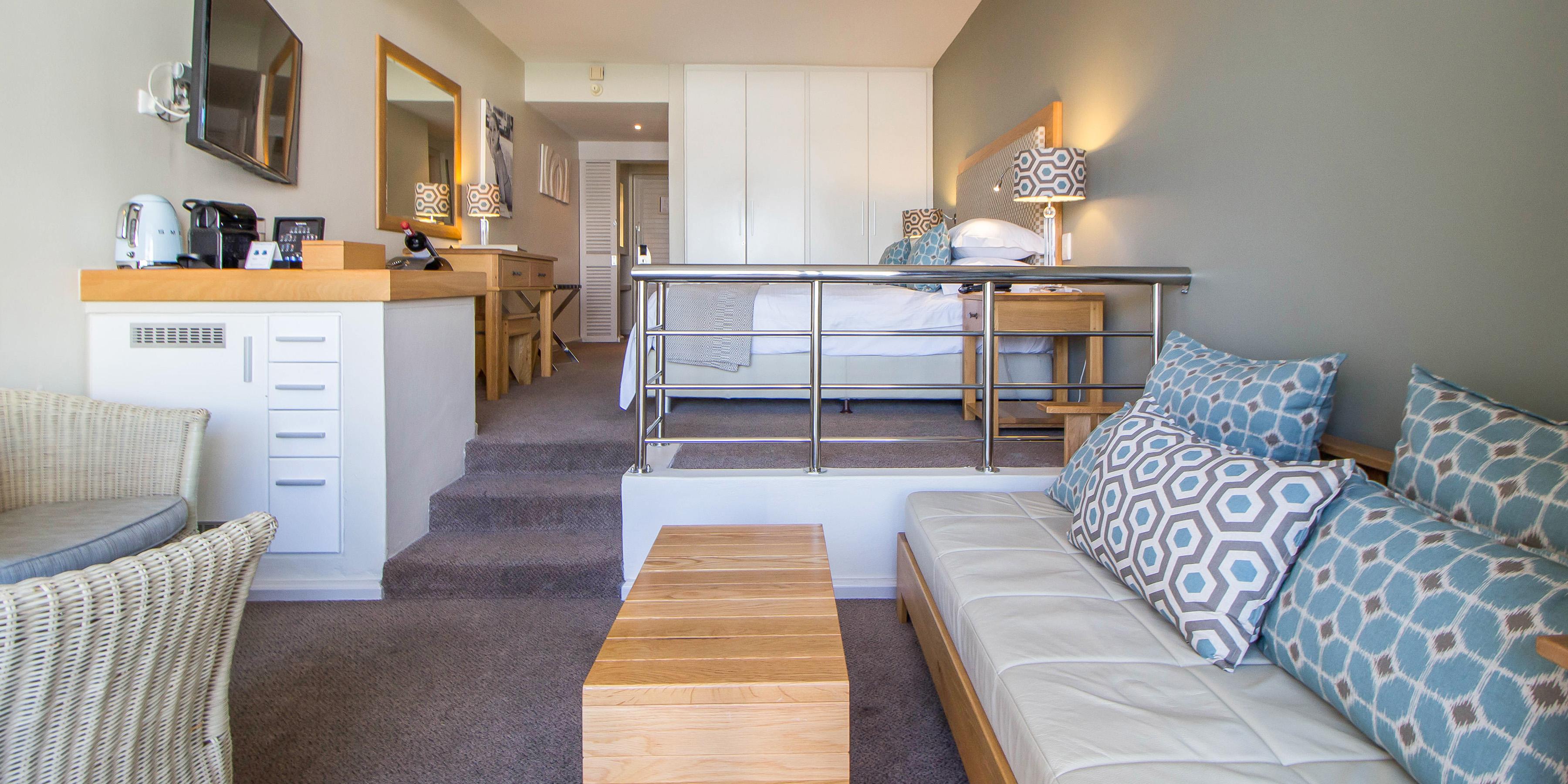 The Bay Hotel Le Cap Extérieur photo A room at the Cape Heritage